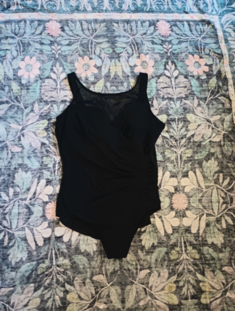Miraclesuit Womens One Piece Swimsuit 22W Black Ruched Nylon Stretch Slimming